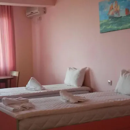 комплекс екзотика Хотел 2*