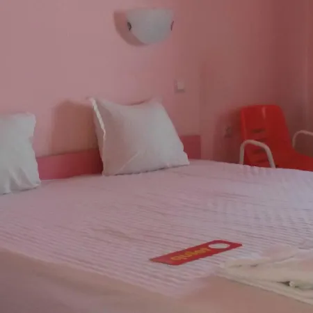 Complex Exotica Hotel