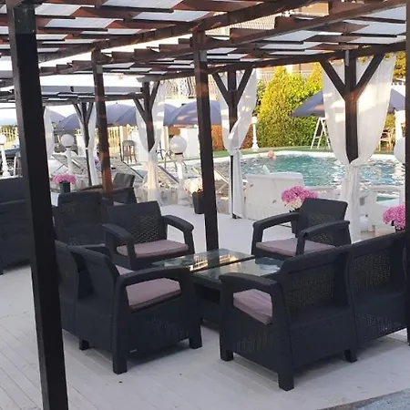 Complex Exotica 2* Łozenec