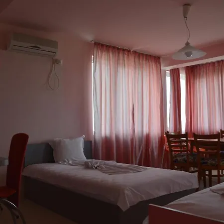 Complex Exotica Hotel