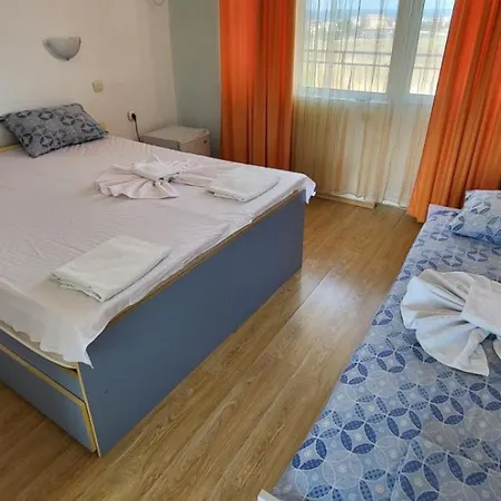 Complex Exotica 2* Łozenec