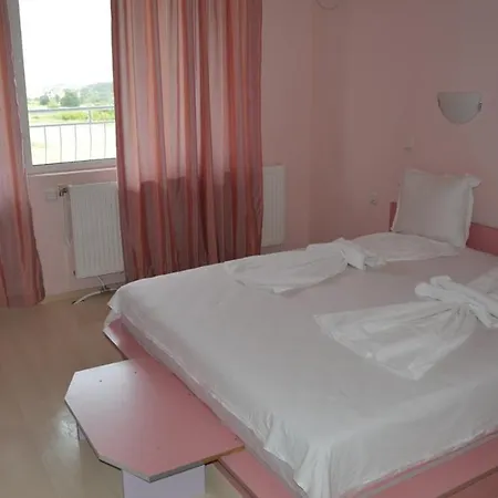 Complex Exotica Hotel