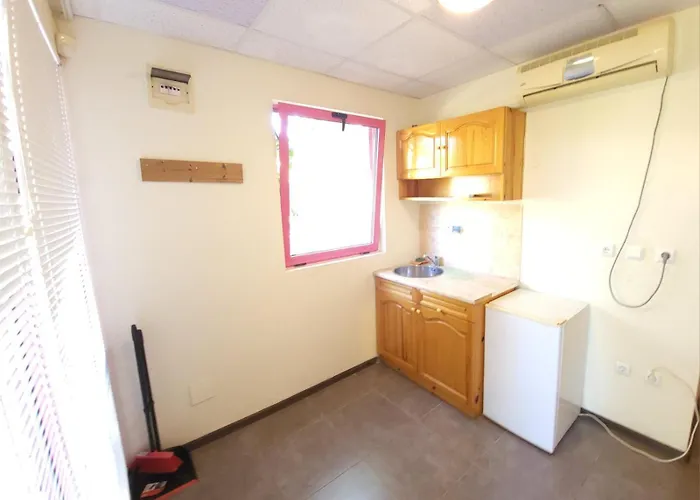 Complex Exotica Hotel